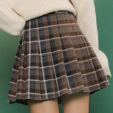 Gestreifter, karierter Wollrock